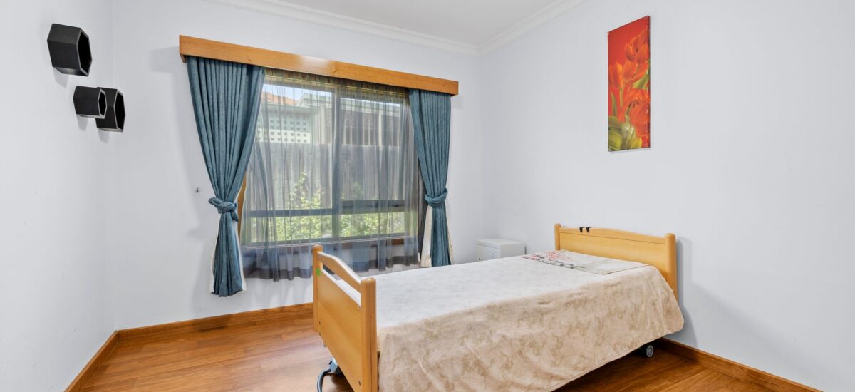 IL Vacancy - Deer Park - Property - 837