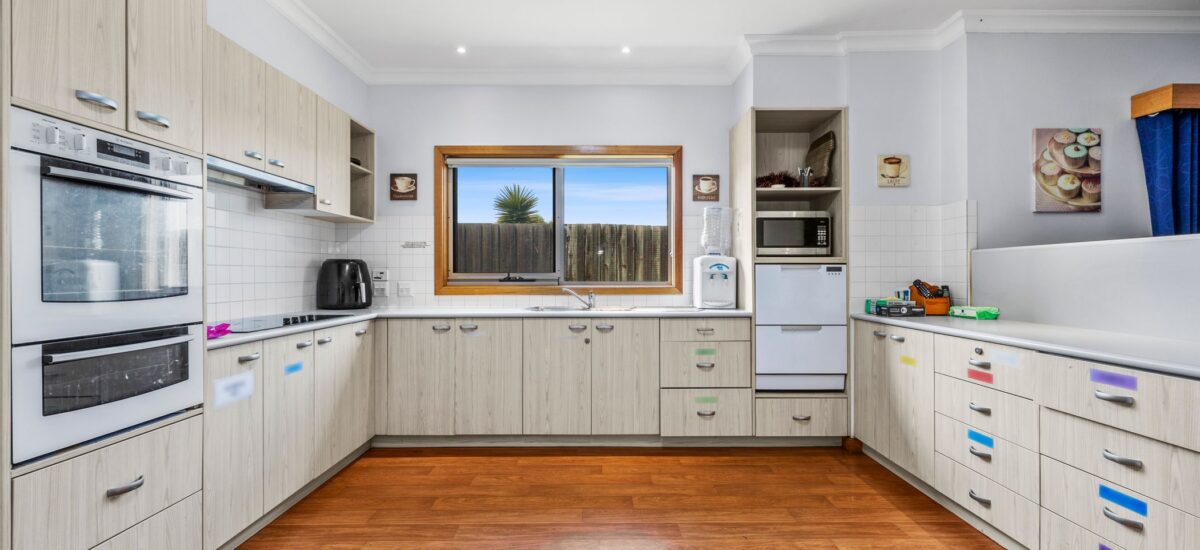 IL Vacancy - Deer Park - Property - 837